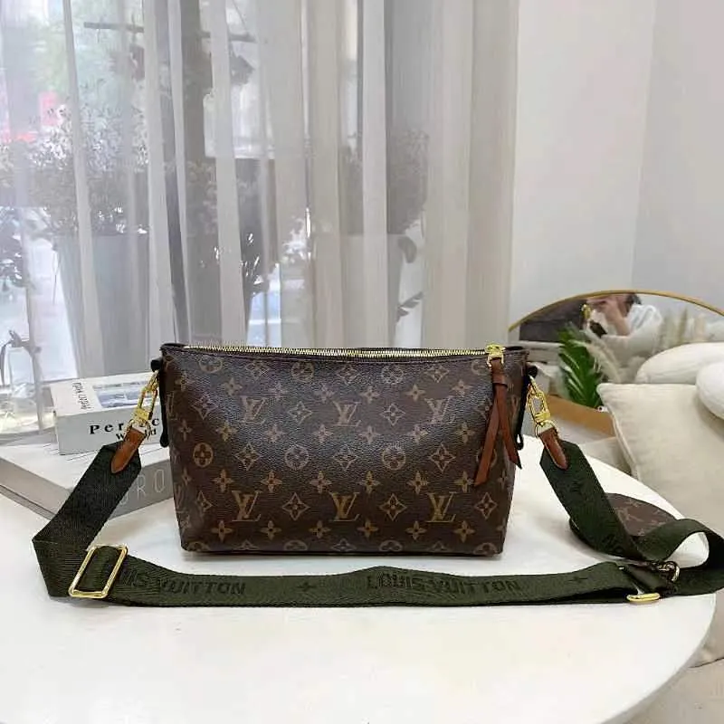 All categories Official website "Brand Women's Bags" Women's Bags 💙 LV fine imitation LV, high imitation LV bags, LV crossbody bags, 2023 official latest version LV crossbody bags, LV bag factory, recommended bags, size: 27-18-11CM