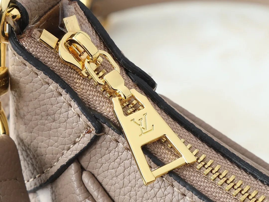All Categories Official Website "Brand Women's Bags" Women's Bags 💙 LV 2025 New LV Crossbody Bag