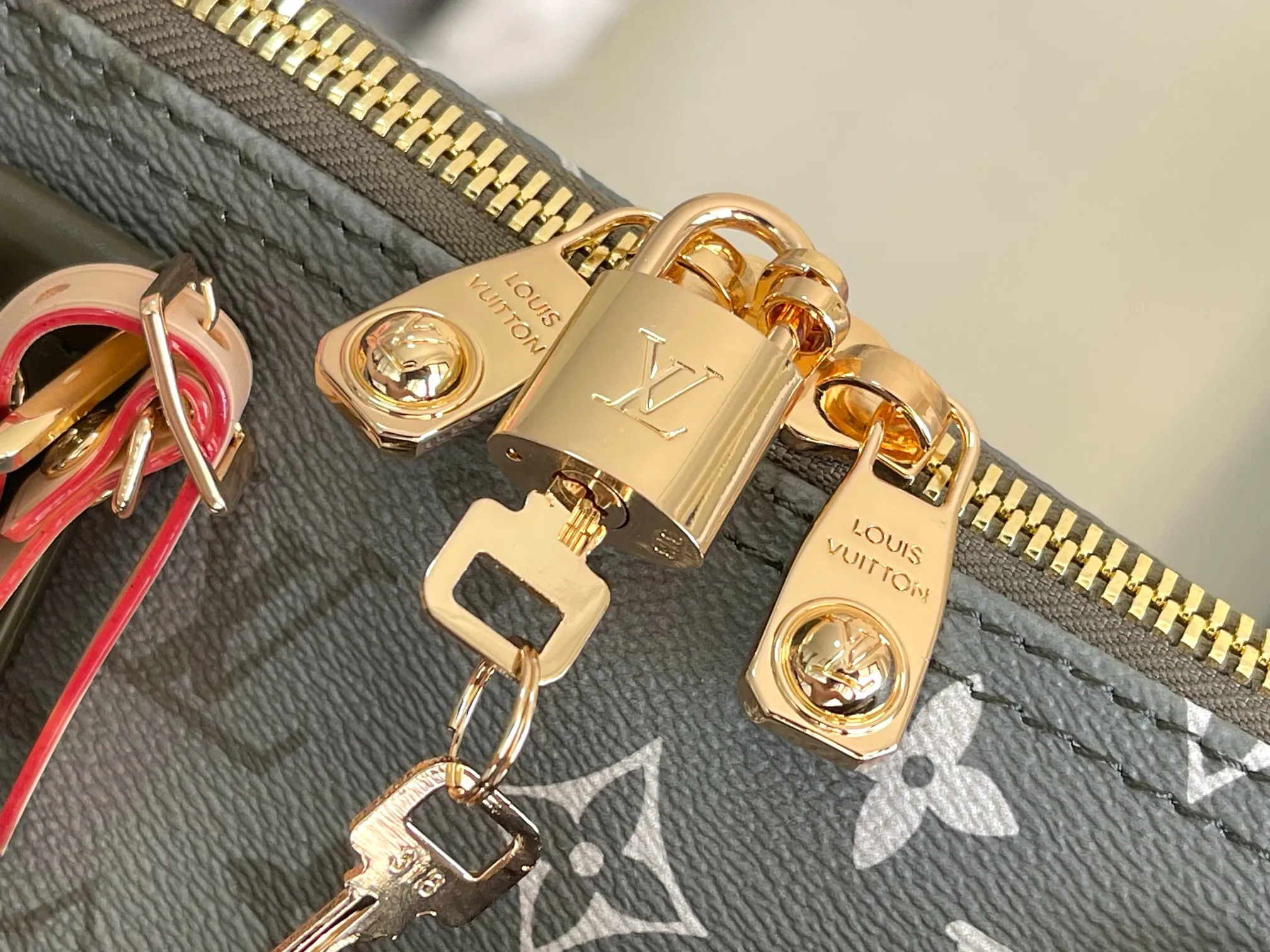 All Categories 💚 Authentic Grade Bags 💚 LV 2026 New LV Travel Bag