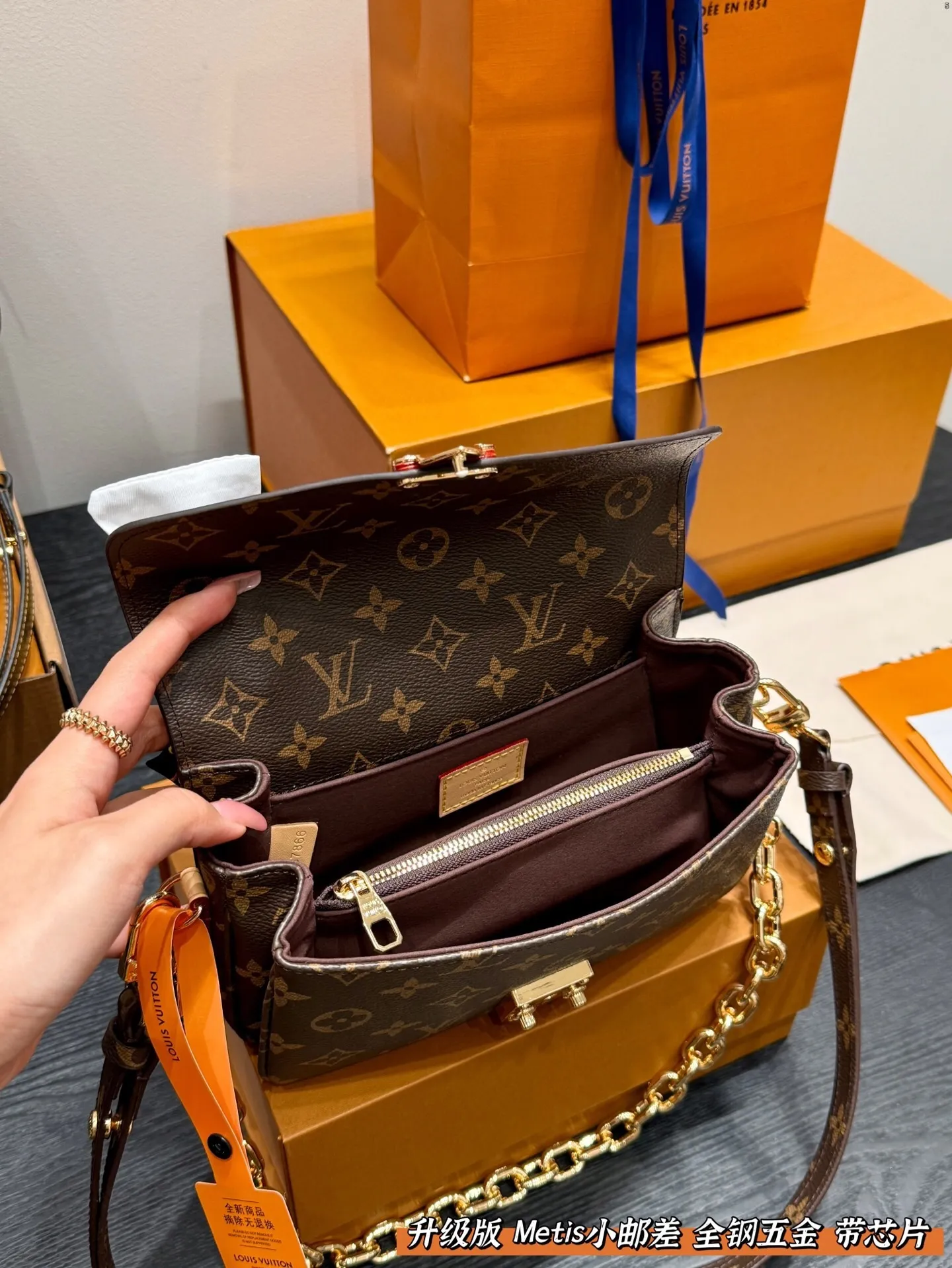 All Categories Official Website "Brand Women's Bags" Women's Bags 💙 LV 2025 New LV Crossbody Bag