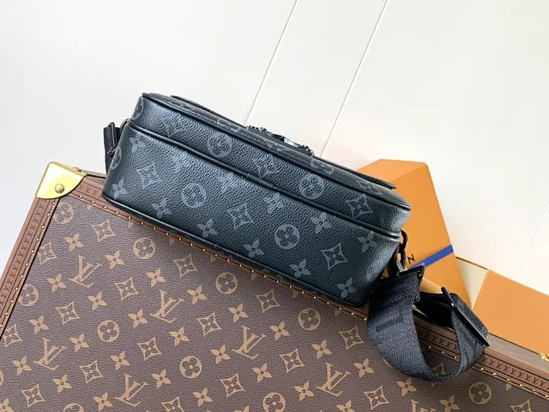 All Categories Official Website "Brand Women's Bags" Women's Bags 💙 LV 2026 New LV Crossbody Bag