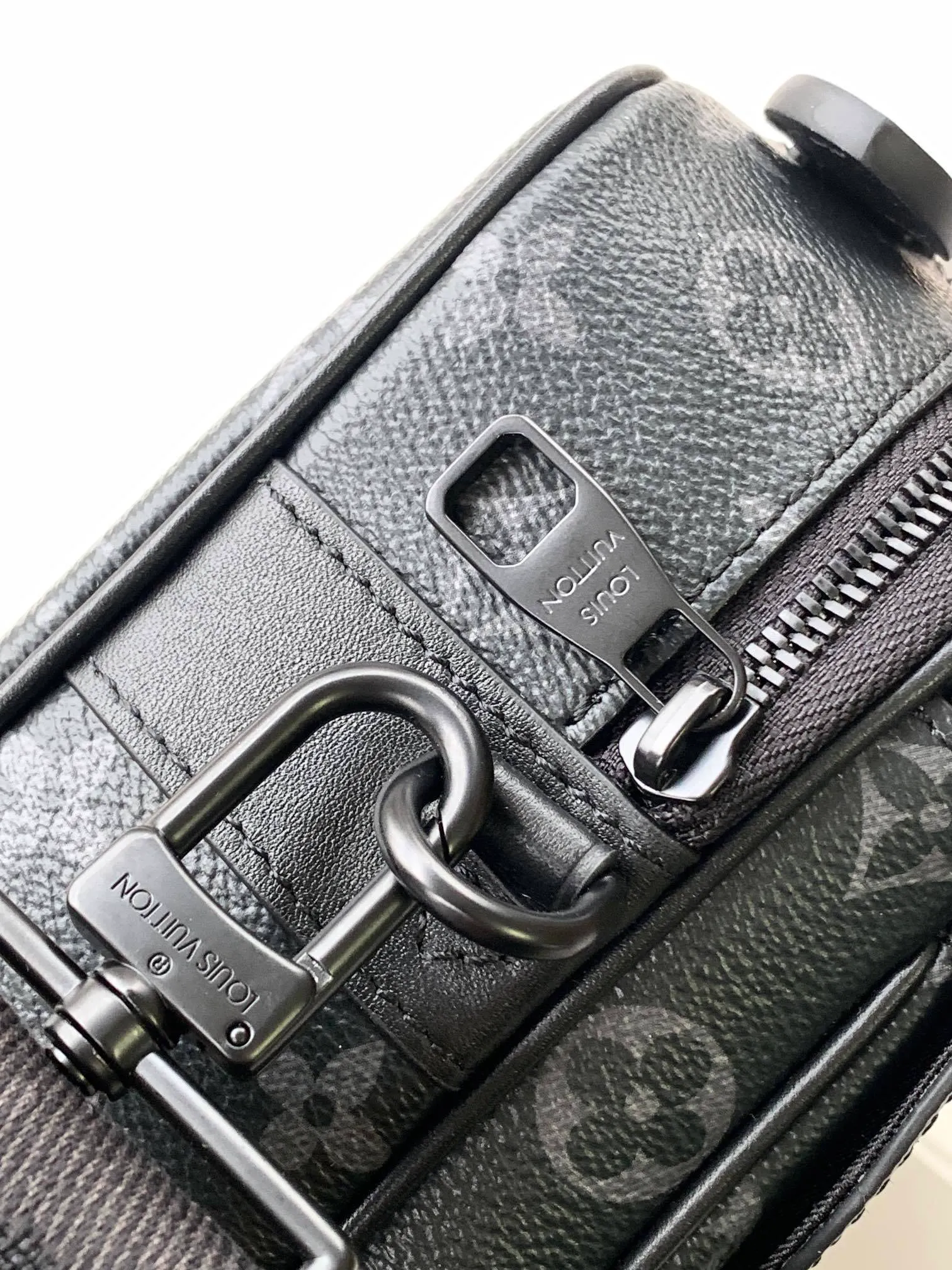 All Categories Official Website "Brand Women's Bags" Women's Bags 💙 LV 2026 New LV Crossbody Bag