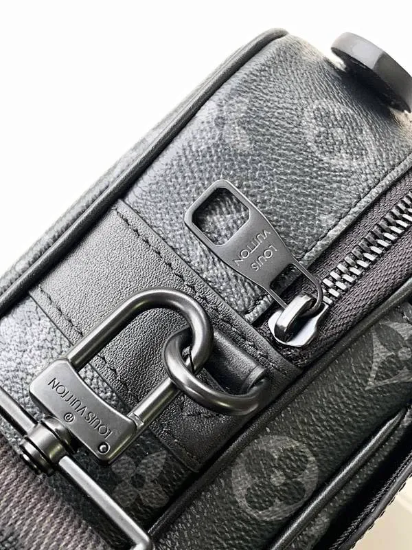 All Categories Official Website "Brand Women's Bags" Women's Bags 💙 LV 2026 New LV Crossbody Bag