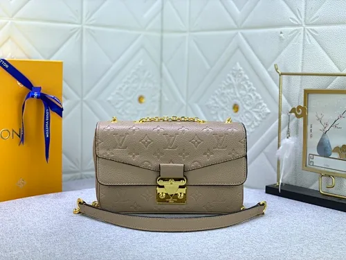 All Categories Official Website "Brand Women's Bags" Women's Bags 💙 LV Upgraded Original This Marceau chain bag is made of Monogram Empreinte embossed leather, with a plain leather flap and soft leather lining. Signature S-lock clasp and chain add to the elegance, and there's room for a large wallet and iPhone