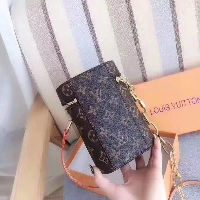 All categories Official website "Brand Women's Bags" Women's Bags 💙 LV fine imitation LV, high imitation LV bags, LV crossbody bags, 2023 official latest version LV bucket bag, LV bag factory, recommended bags, size: 11-6-16.5CM
