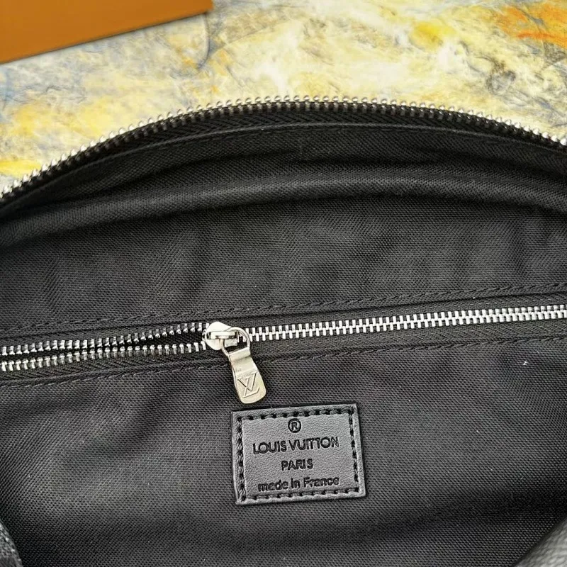 All categories Official website "Brand Women's Bags" Women's Bags 💙 LV 2025 new LV toiletry bag