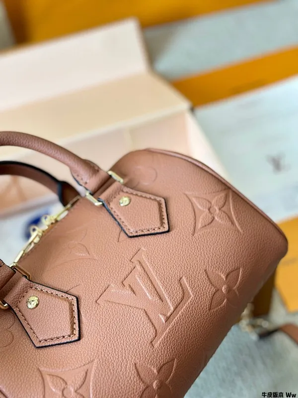 All Categories Official Website "Brand Women's Bags" Women's Bags 💙 LV 2024 Official Website New LV Crossbody Bags