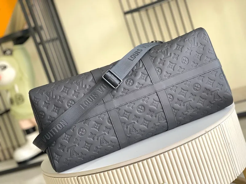 All categories 💚 Authentic bags 💚 LV 2026 new LV travel bag