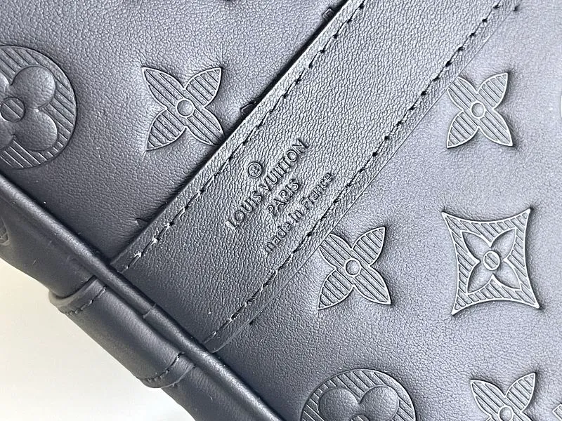 All categories 💚 Authentic bags 💚 LV 2026 new LV travel bag