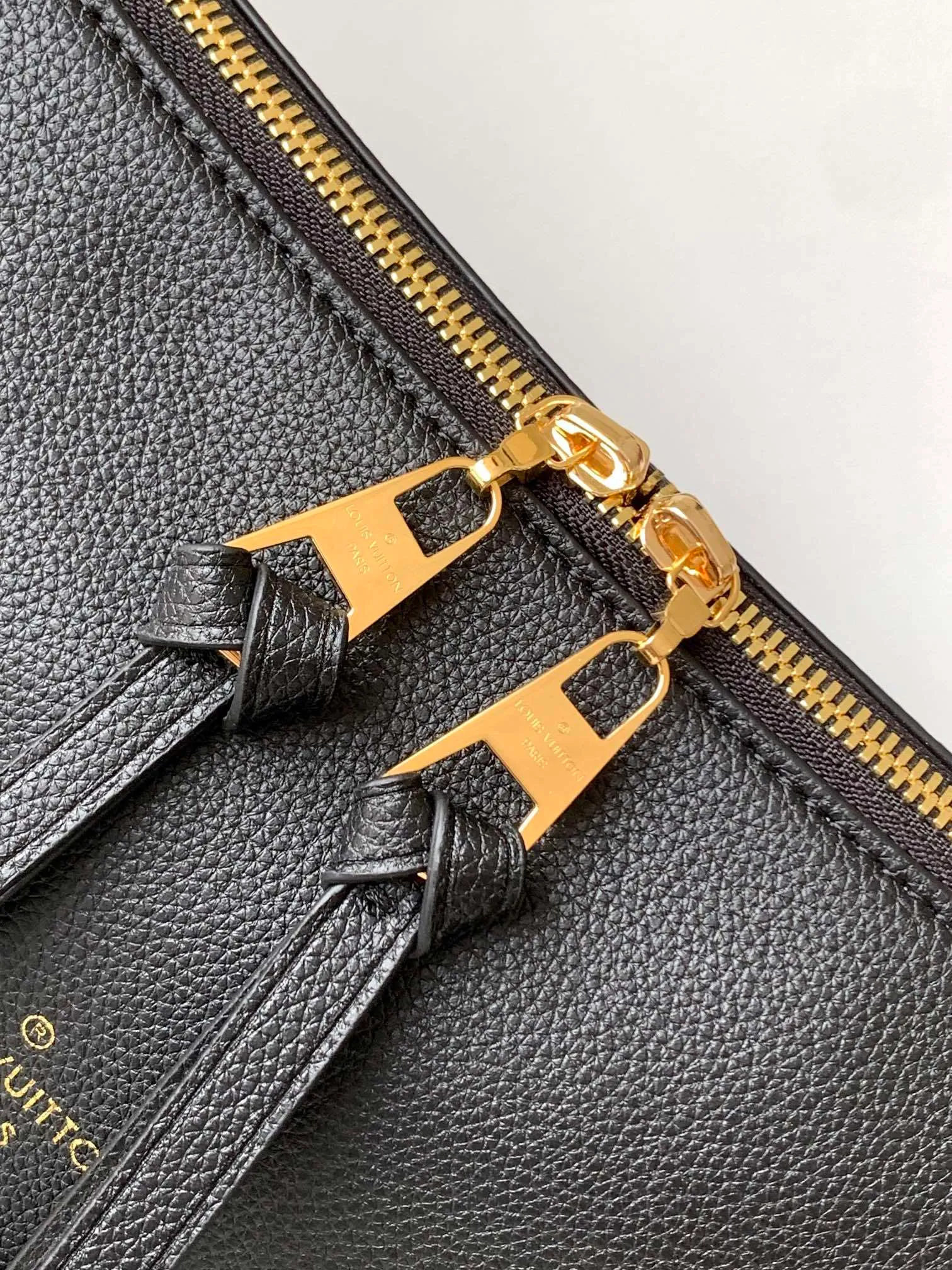 All Categories Official Website "Brand Women's Bags" Women's Bags 💙 LV 2026 New LV Crossbody Bag