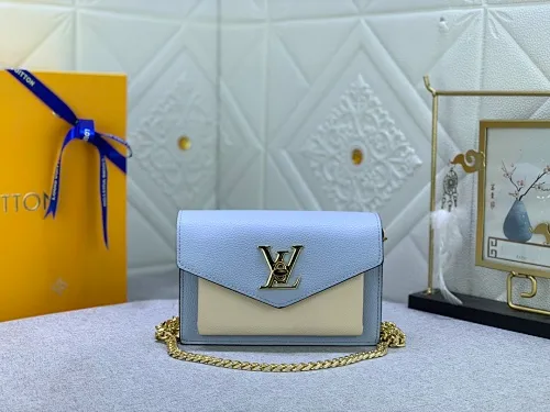 All Categories Official Website "Brand Women's Bags" Women's Bags 💙 LV This Mylockme Pochette chain bag is made of soft cow leather and continues the core elements of the Lockme series with an envelope-style flap, front pocket and LV letter hook. The trendy construction is suitable for storing mobile phones and other essentials, and the long chain allows for shoulder or cross-body wear. Detailed