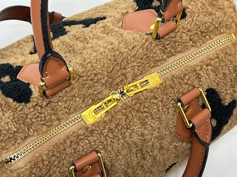 All Categories Official Website "Brand Women's Bags" Women's Bags 💙 LV 2026 New LV Crossbody Bag