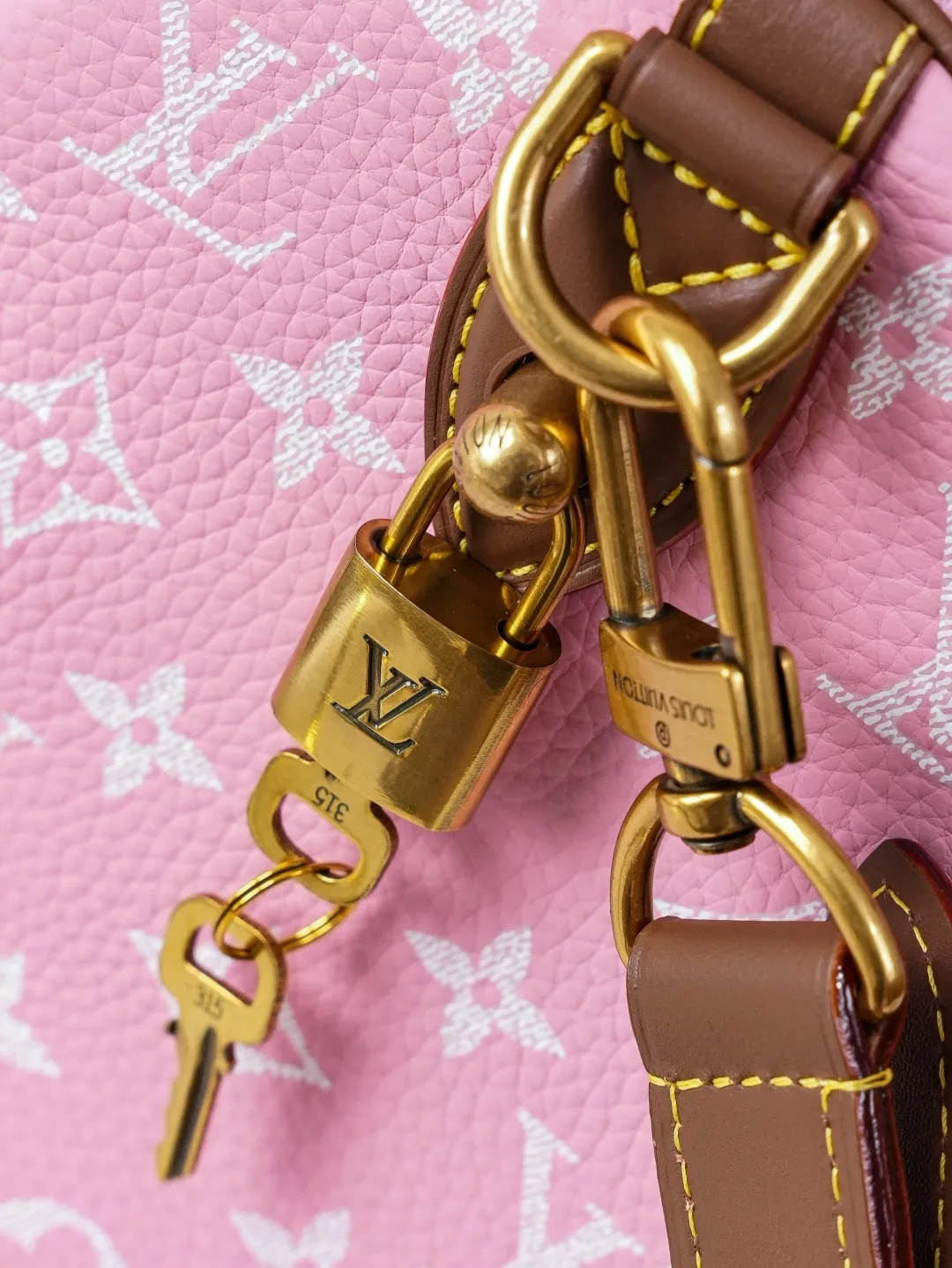 All Categories Official Website "Brand Women's Bags" Women's Bags 💙 LV 2025 New LV Crossbody Bag