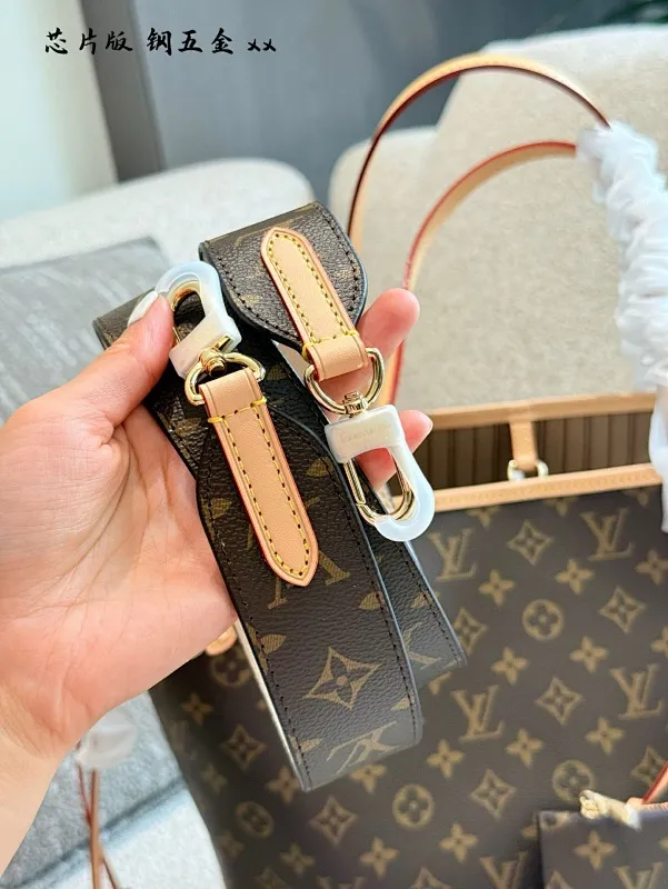 All Categories Official Website "Brand Women's Bags" Women's Bags 💙 LV 2025 New LV Crossbody Bag