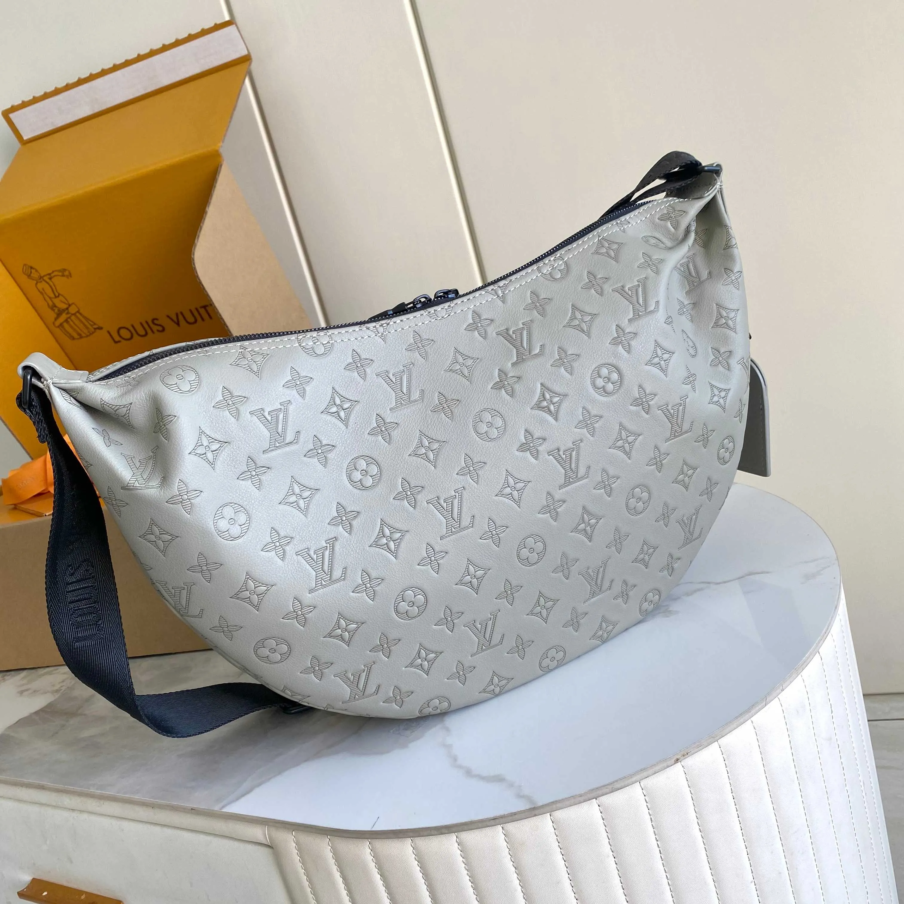 All Categories Official Website "Brand Women's Bags" Women's Bags 💙 LV 2026 New LV Crossbody Bag