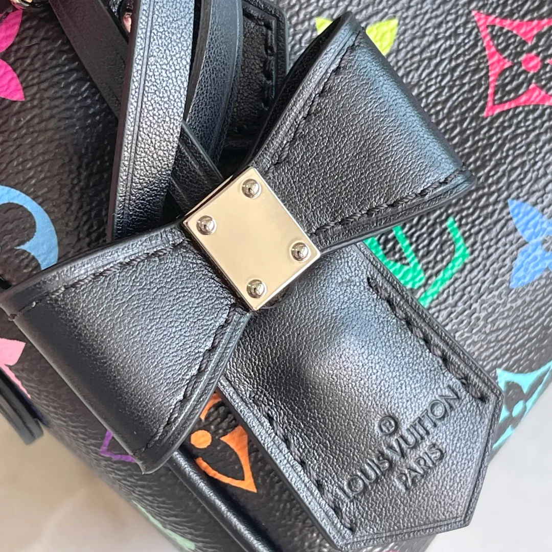 All Categories Official Website "Brand Women's Bags" Women's Bags 💙 LV LV 2026 New Crossbody Shoulder Bag