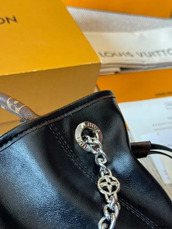 All Categories Official Website "Brand Women's Bags" Women's Bags 💙 LV 2025 New LV Crossbody Bag