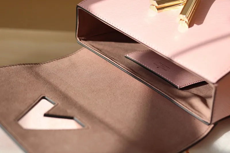All Categories Official Website "Brand Women's Bags" Women's Bags 💙 LV 2023 New LV Crossbody Bag