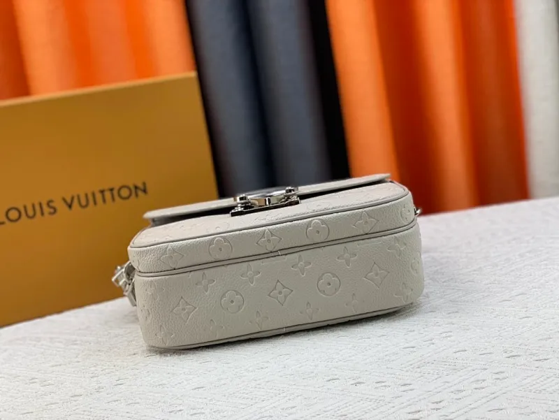 All Categories Official Website "Brand Women's Bags" Women's Bags 💙 LV 2023 New LV Crossbody Bag