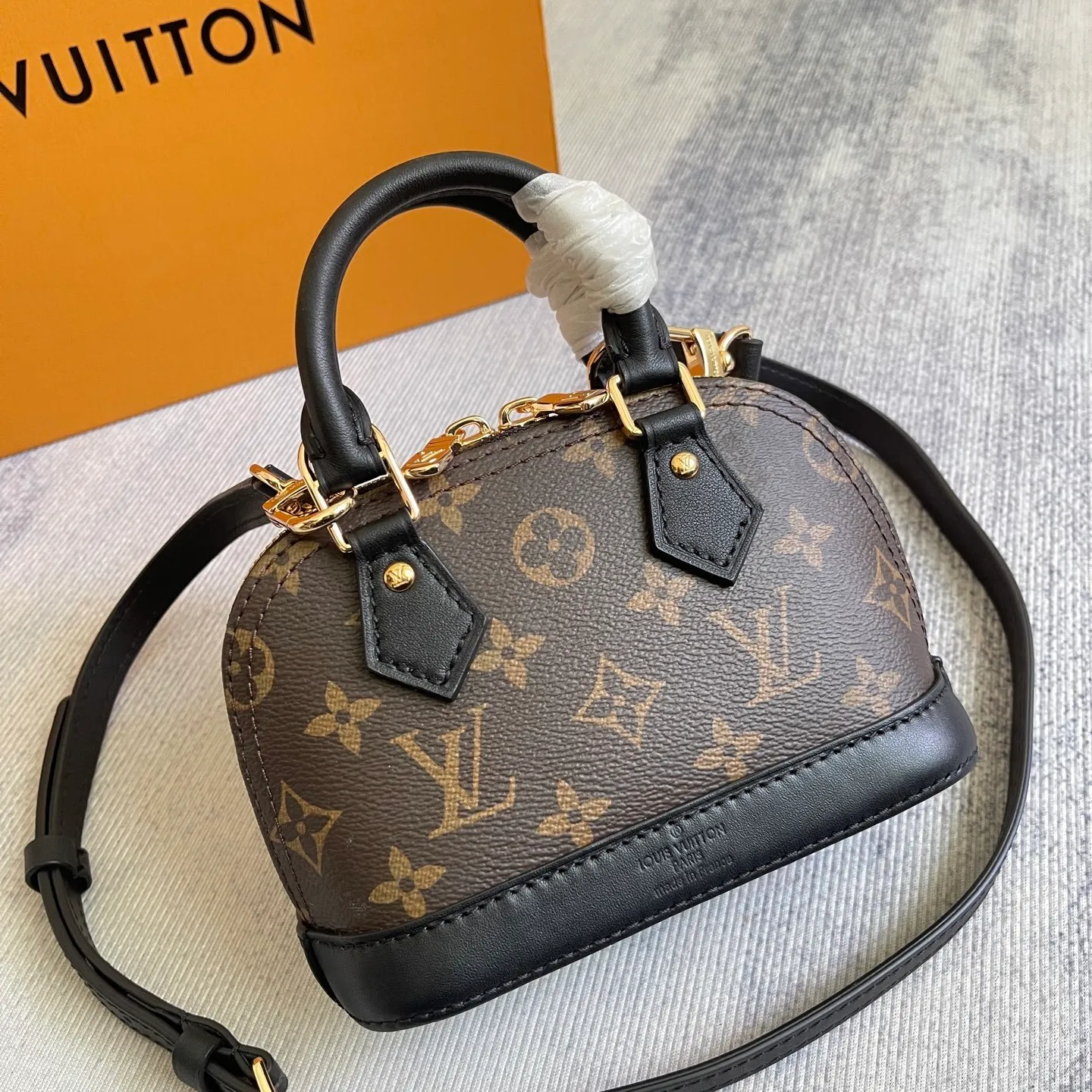 All Categories Official Website "Brand Women's Bags" Women's Bags 💙 LV 2026 New LV Crossbody Bag