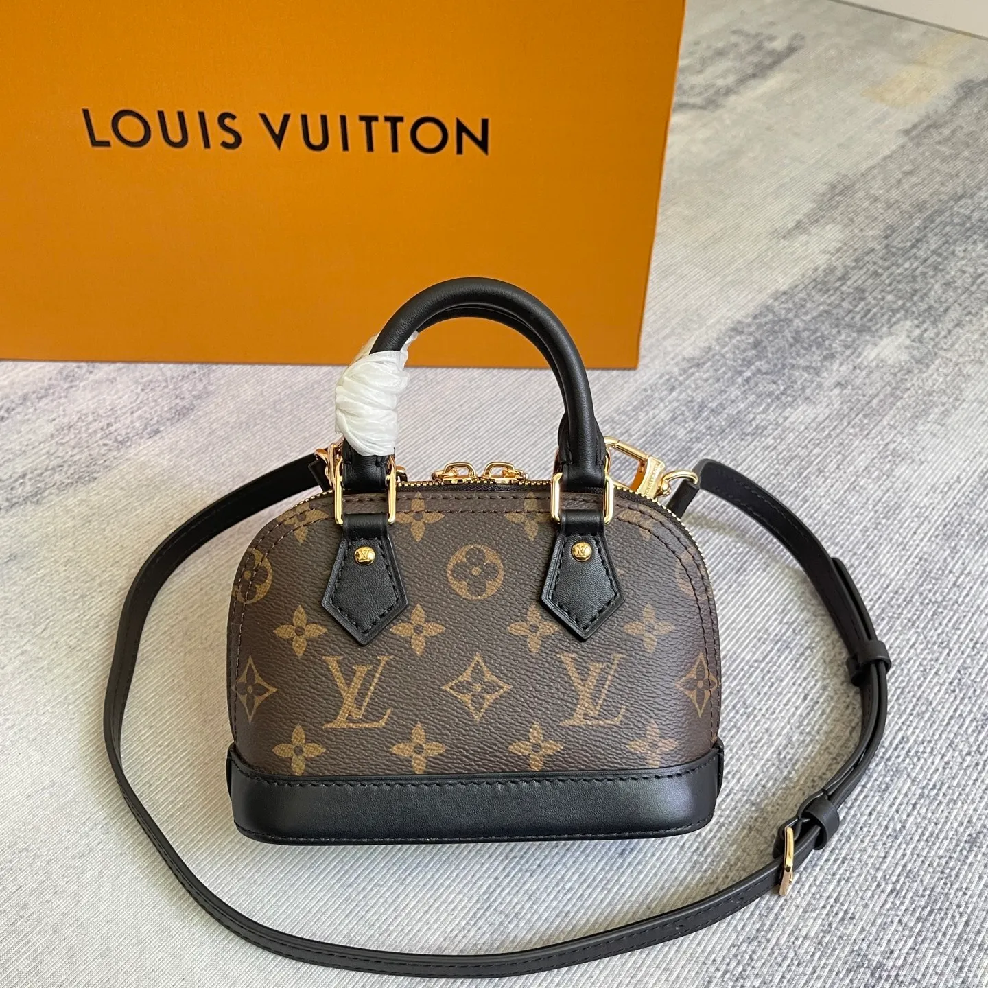All Categories Official Website "Brand Women's Bags" Women's Bags 💙 LV 2026 New LV Crossbody Bag