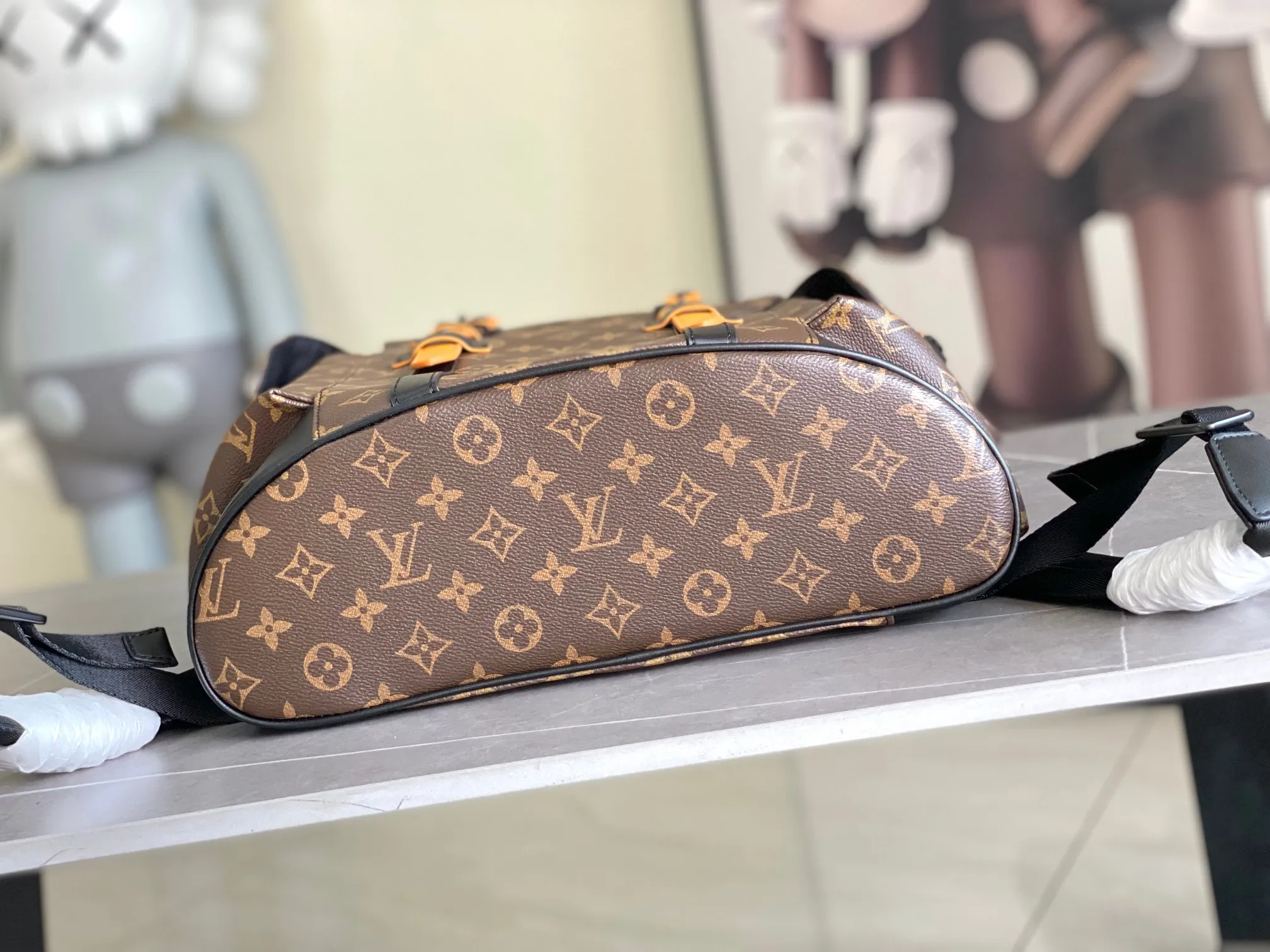 All categories 💚 Authentic bags 💚 LV LV classic backpack