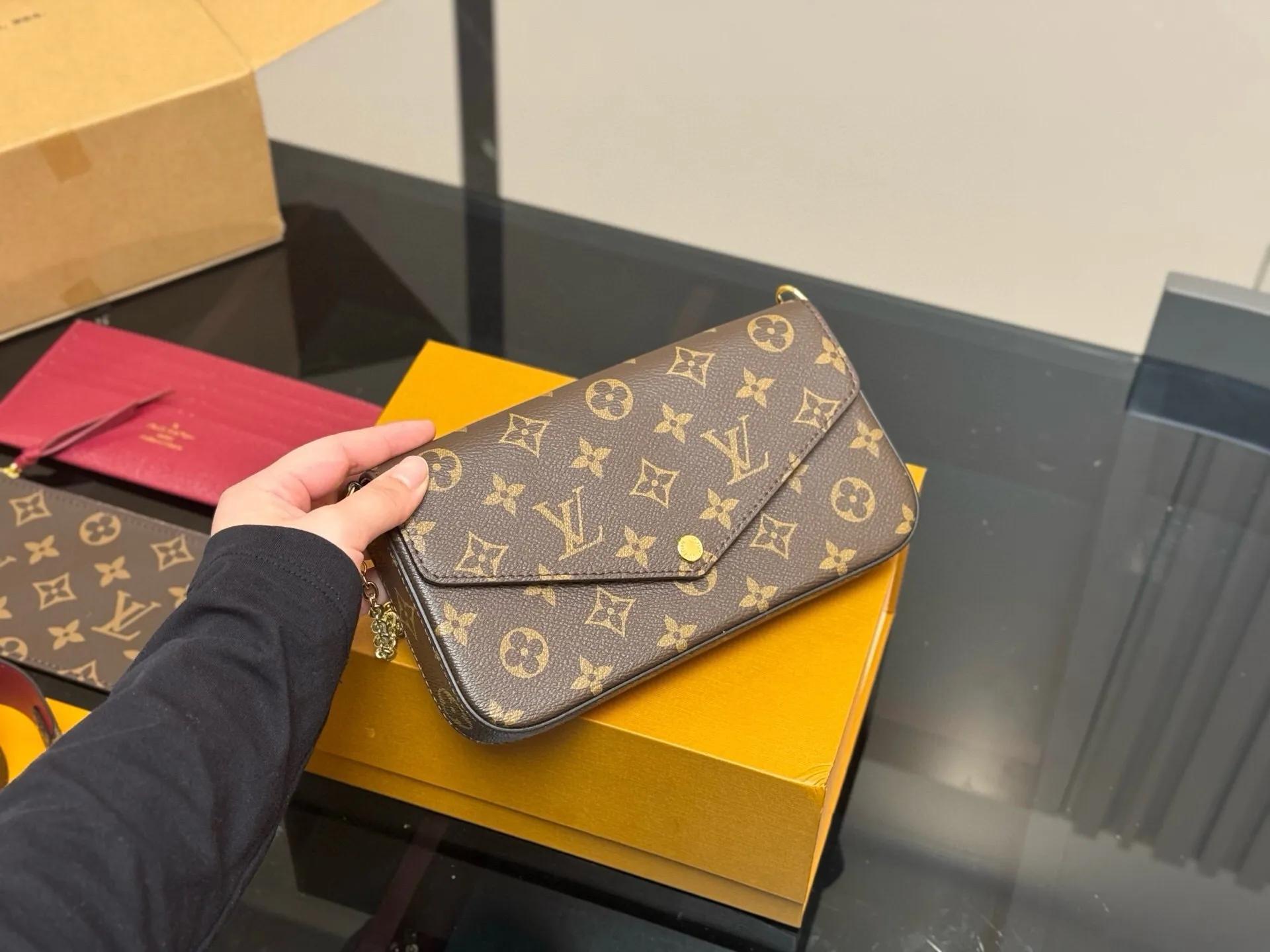 All Categories Official Website "Brand Women's Bags" Women's Bags 💙 LV 2025 New LV Crossbody Bag