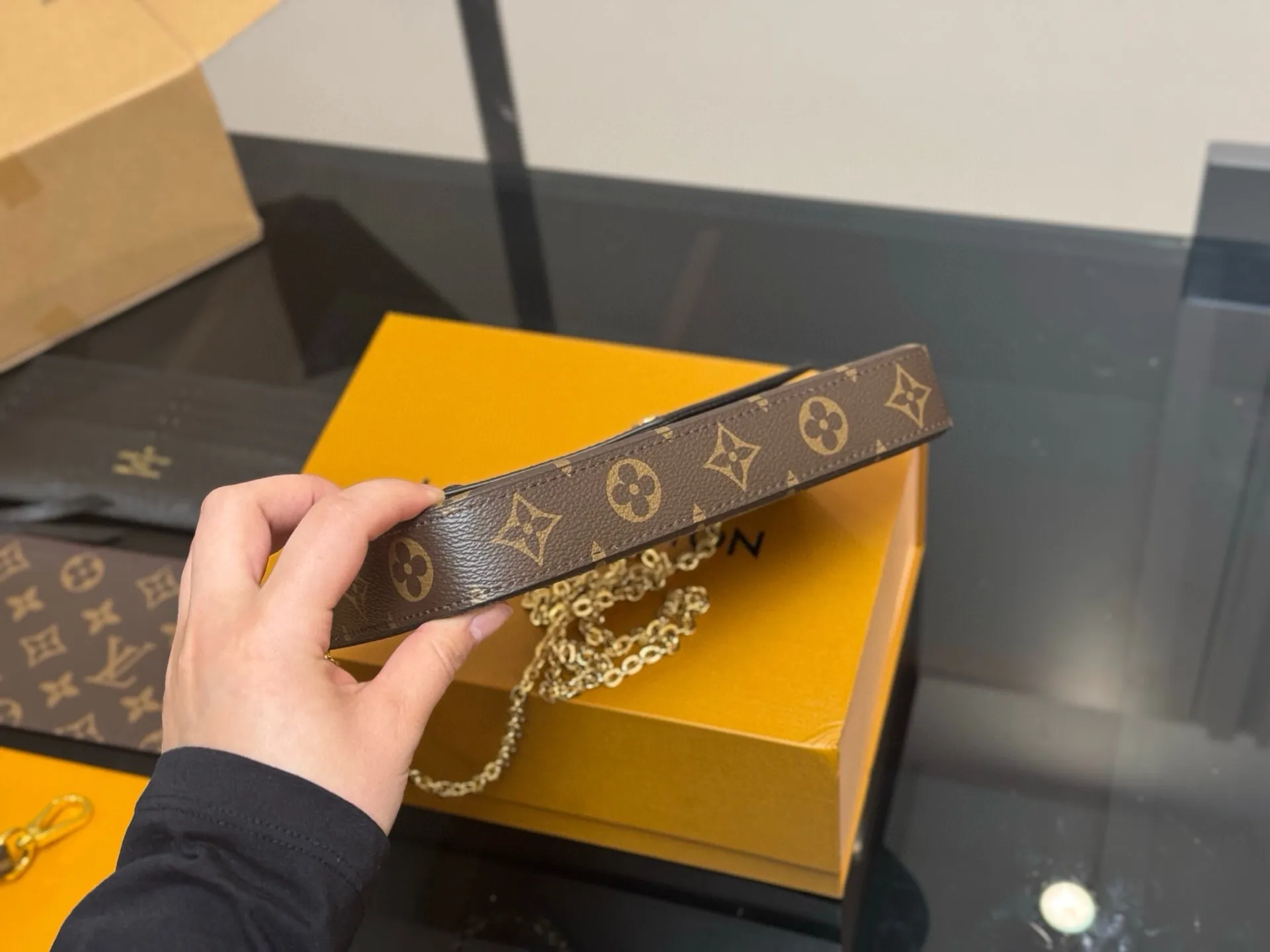 All Categories Official Website "Brand Women's Bags" Women's Bags 💙 LV 2025 New LV Crossbody Bag