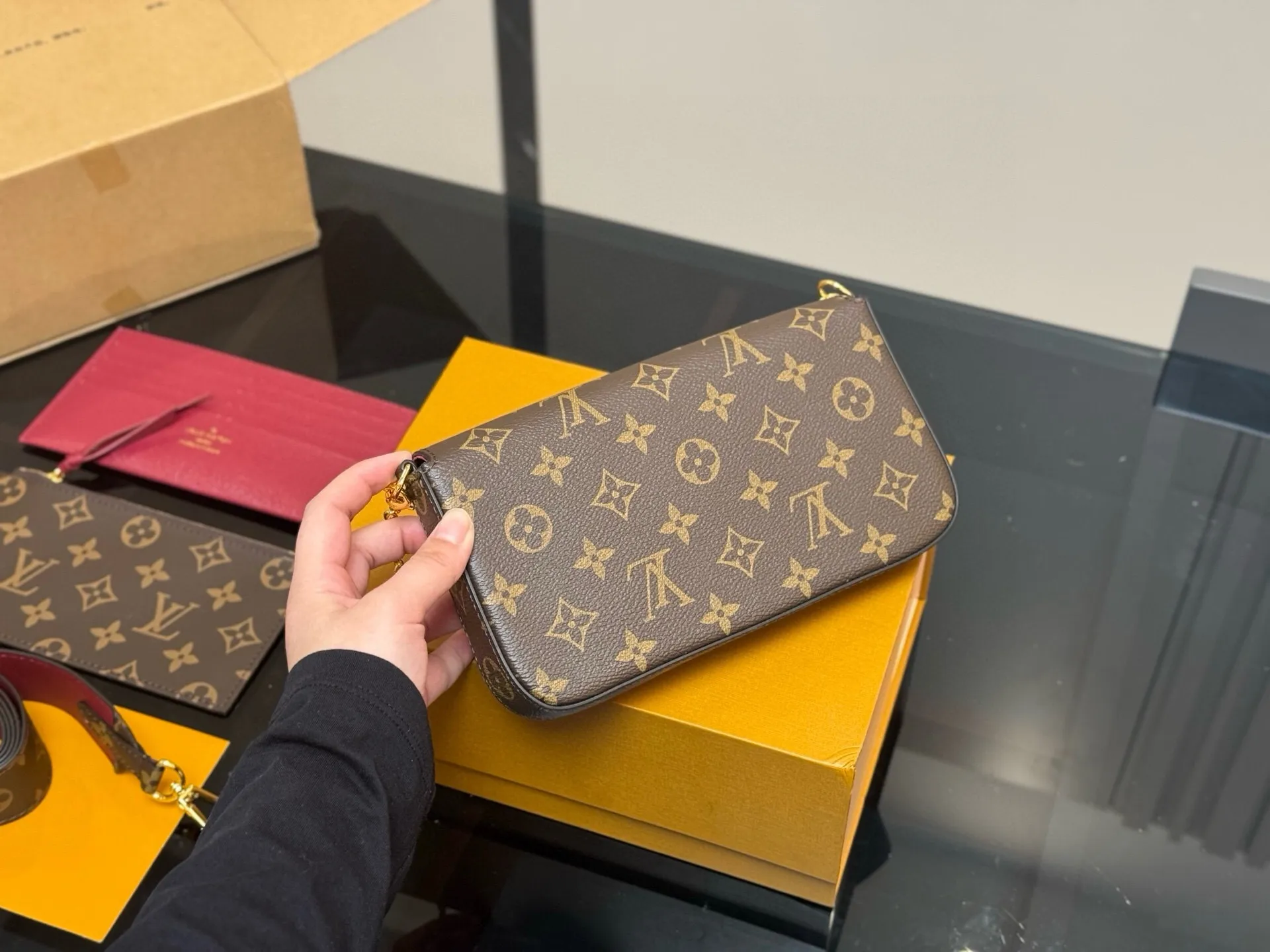 All Categories Official Website "Brand Women's Bags" Women's Bags 💙 LV 2025 New LV Crossbody Bag