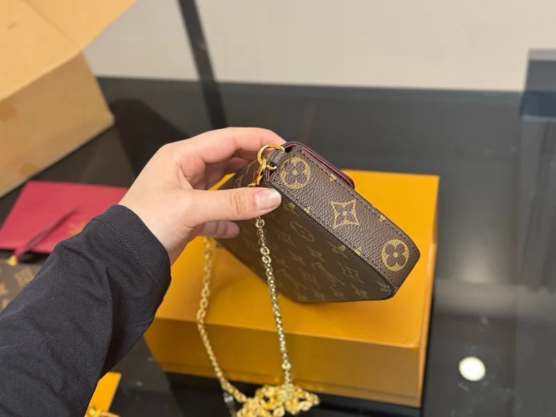 All Categories Official Website "Brand Women's Bags" Women's Bags 💙 LV 2025 New LV Crossbody Bag