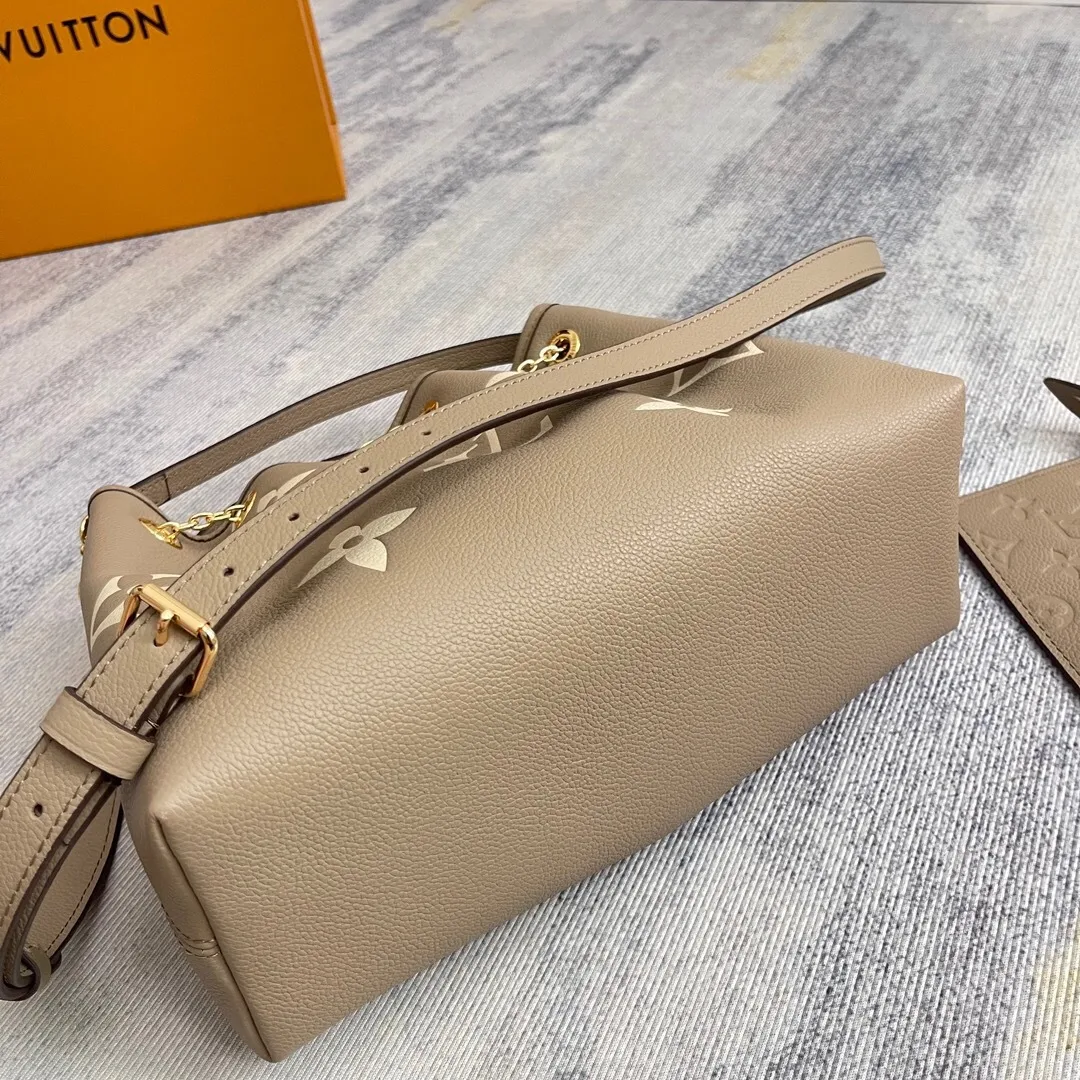 All Categories Official Website "Brand Women's Bags" Women's Bags 💙 LV 2025 New LV Crossbody Bag