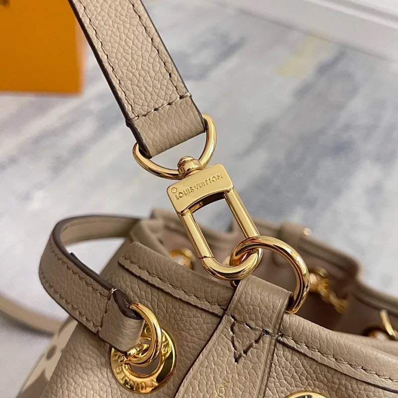 All Categories Official Website "Brand Women's Bags" Women's Bags 💙 LV 2025 New LV Crossbody Bag