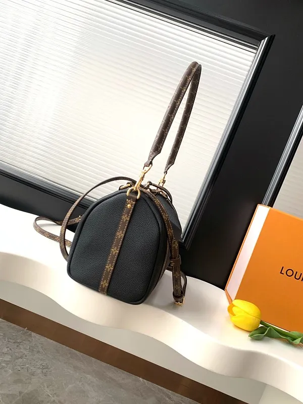 All Categories Official Website "Brand Women's Bags" Women's Bags 💙 LV 2026 Official Website New LV Crossbody Bag