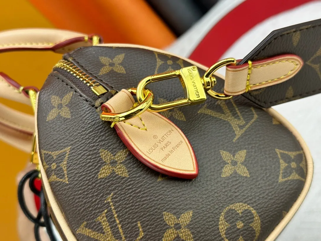 All Categories Official Website "Brand Women's Bags" Women's Bags 💙 LV 2024 New LV Crossbody Bag