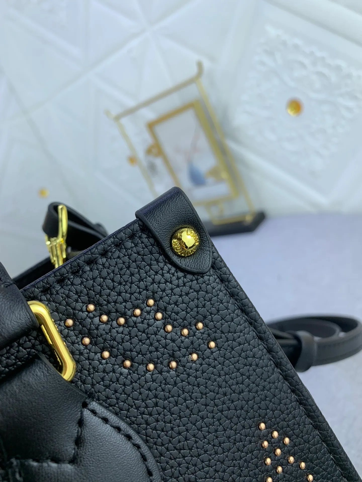 All Categories Official Website "Brand Women's Bags" Women's Bags 💙 LV 2024 New LV Crossbody Bag