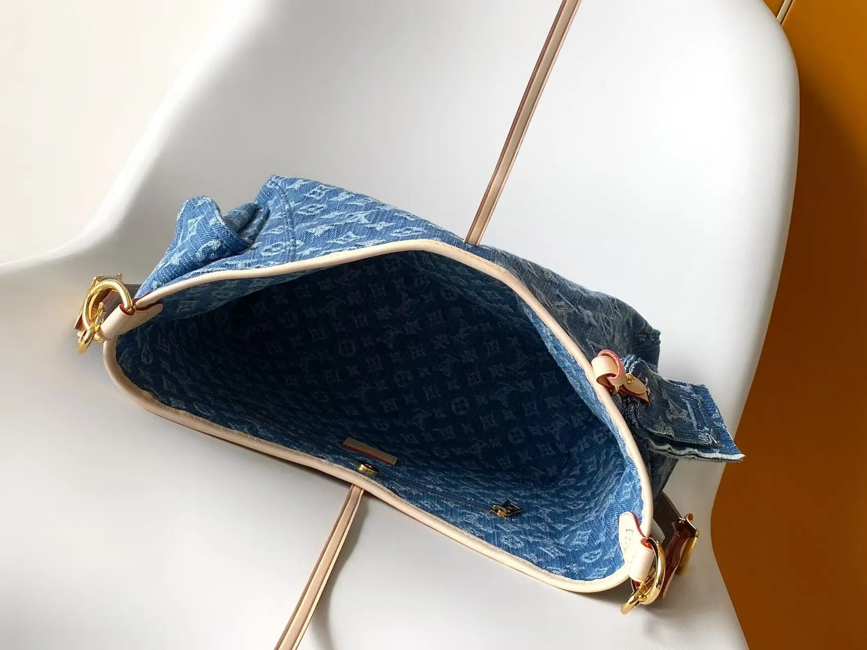 All Categories Official Website "Brand Women's Bags" Women's Bags 💙 LV 2026 Official Website New LV Crossbody Bag
