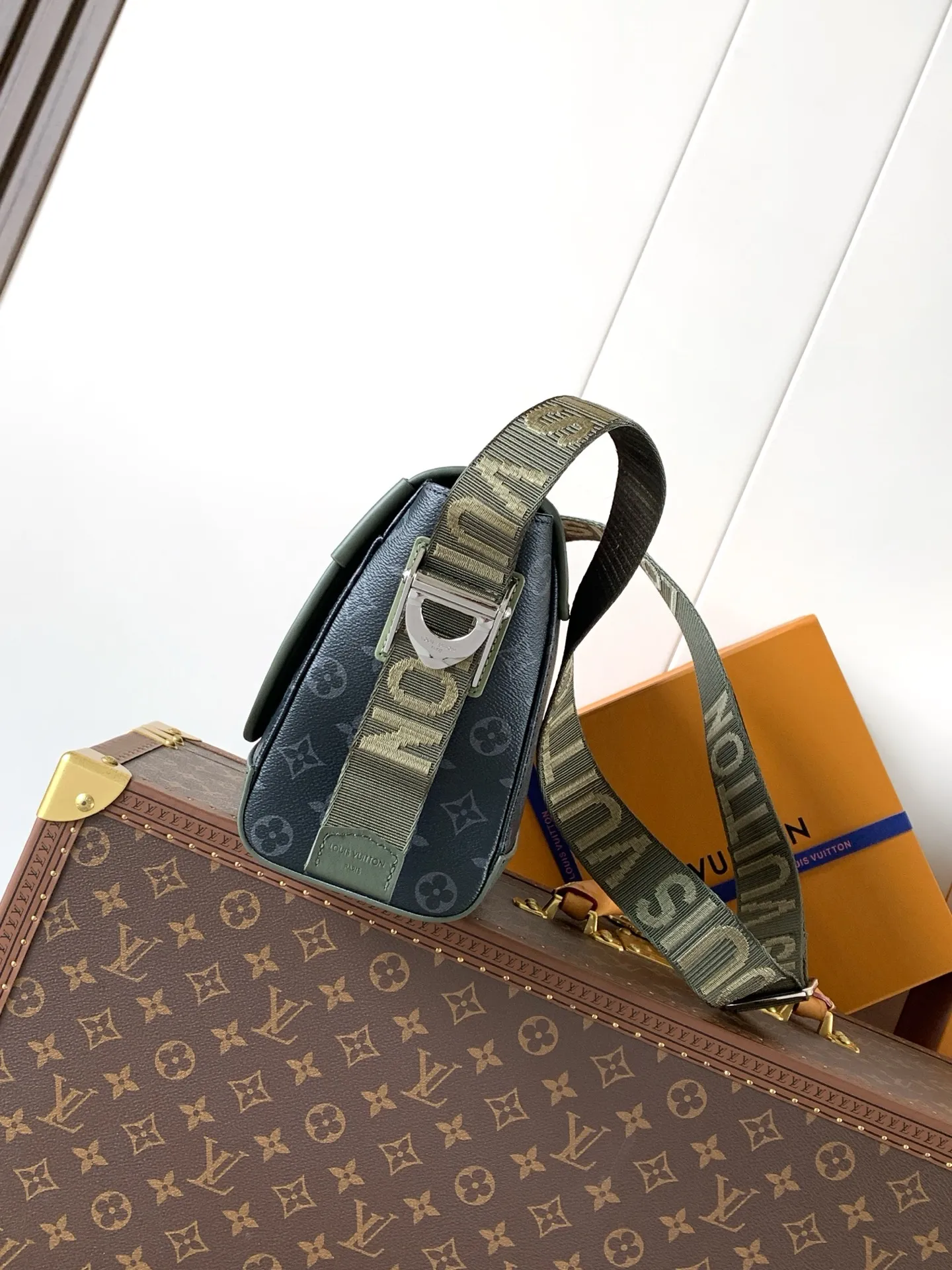 All Categories Official Website "Brand Women's Bags" Women's Bags 💙 LV 2026 New LV Crossbody Bag