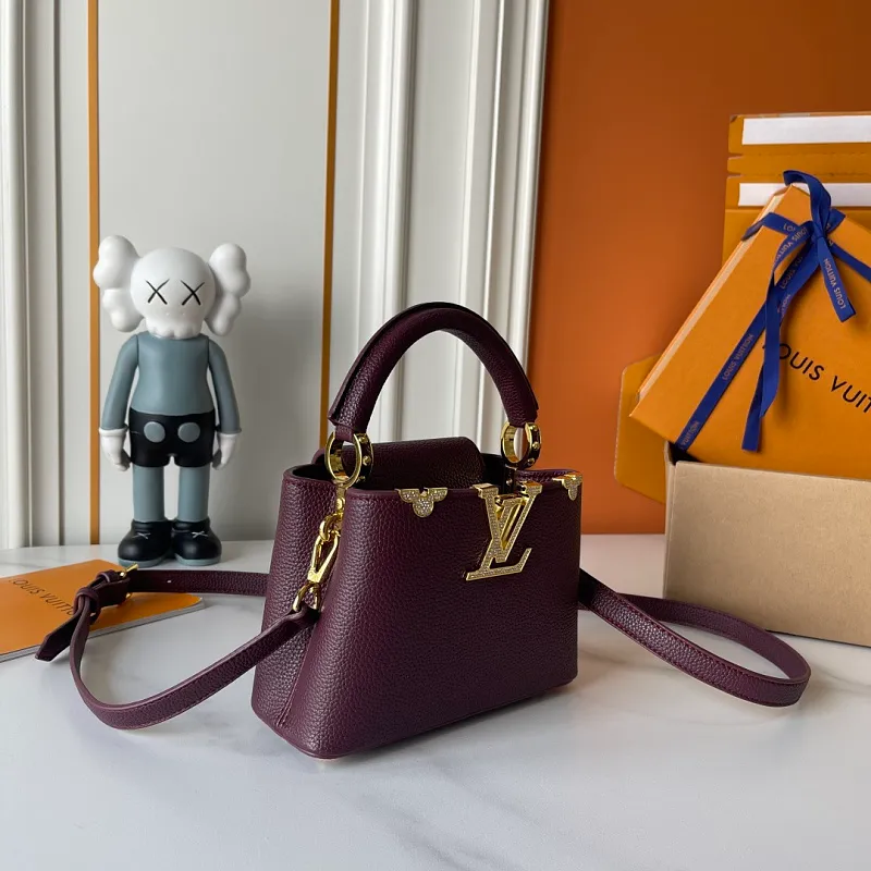 All Categories Official Website "Brand Women's Bags" Women's Bags 💙 LV LV 2026 New Crossbody Shoulder Bag