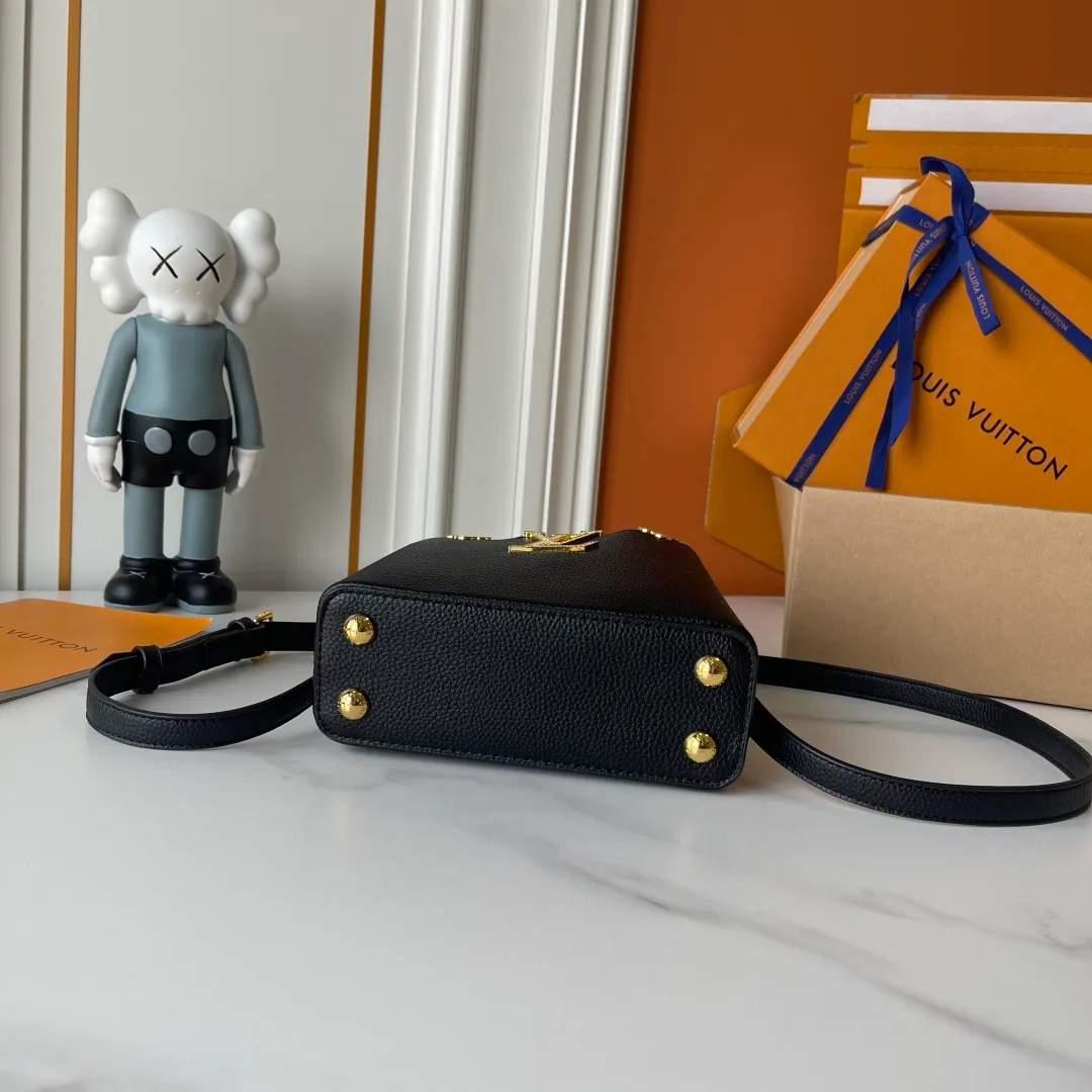 All Categories Official Website "Brand Women's Bags" Women's Bags 💙 LV LV 2026 New Crossbody Shoulder Bag
