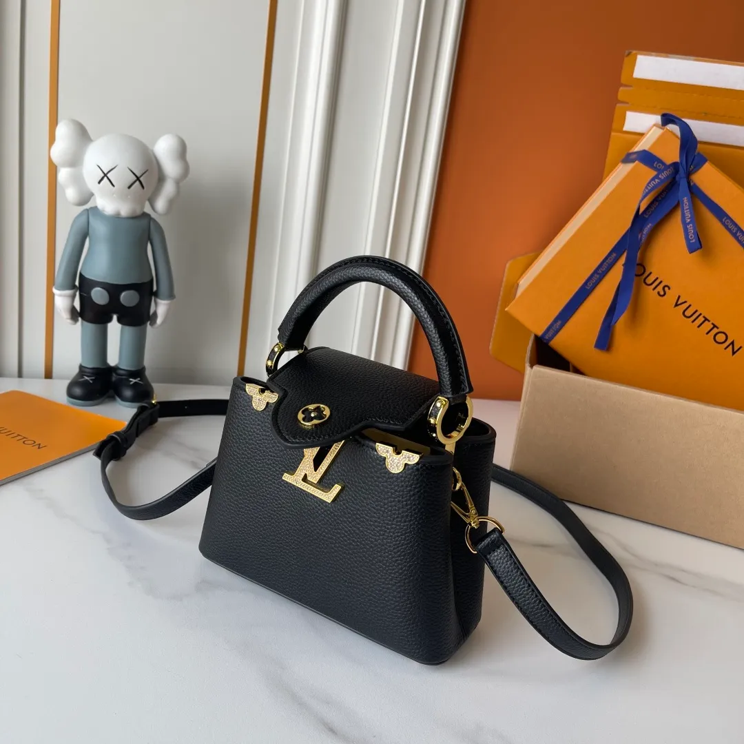 All Categories Official Website "Brand Women's Bags" Women's Bags 💙 LV LV 2026 New Crossbody Shoulder Bag