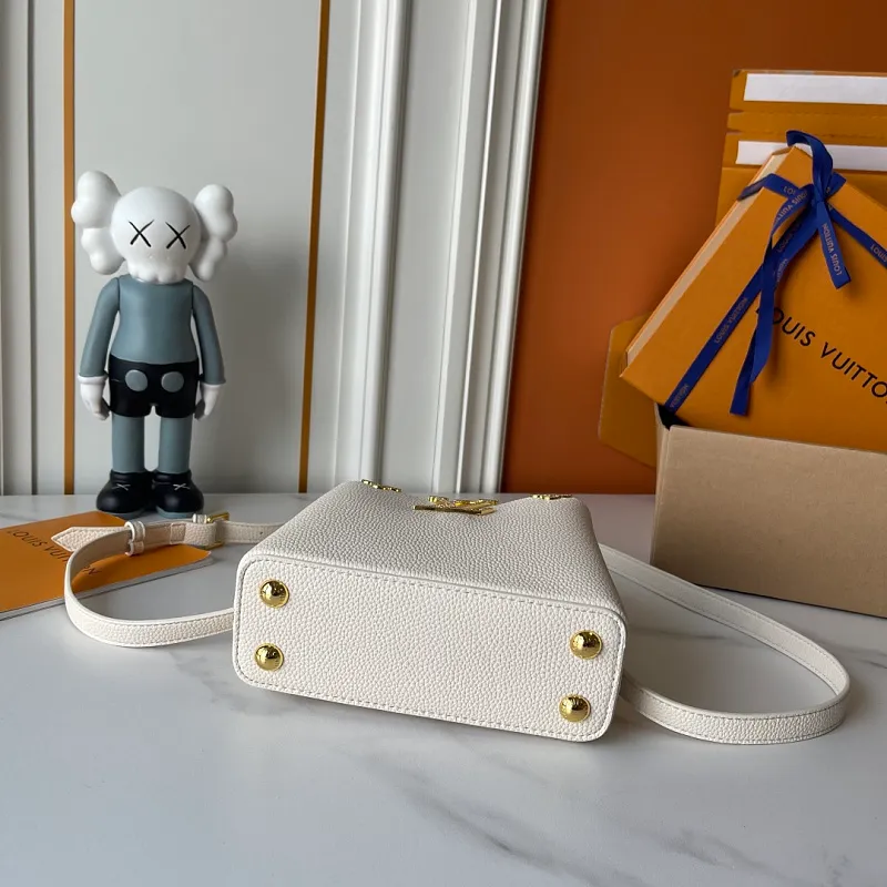 All Categories Official Website "Brand Women's Bags" Women's Bags 💙 LV LV 2026 New Crossbody Shoulder Bag
