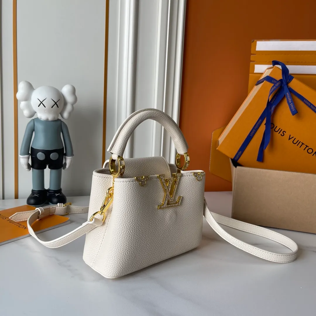 All Categories Official Website "Brand Women's Bags" Women's Bags 💙 LV LV 2026 New Crossbody Shoulder Bag