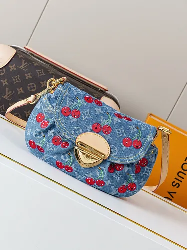All Categories Official Website "Brand Women's Bags" Women's Bags 💙 LV 2026 Official Website New LV Crossbody Bag