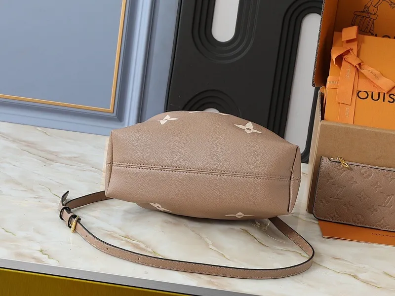 All Categories Official Website "Brand Women's Bags" Women's Bags 💙 LV 2025 New LV Crossbody Bag