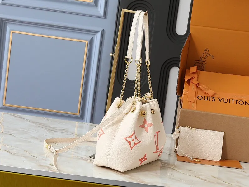 All Categories Official Website "Brand Women's Bags" Women's Bags 💙 LV 2025 New LV Crossbody Bag
