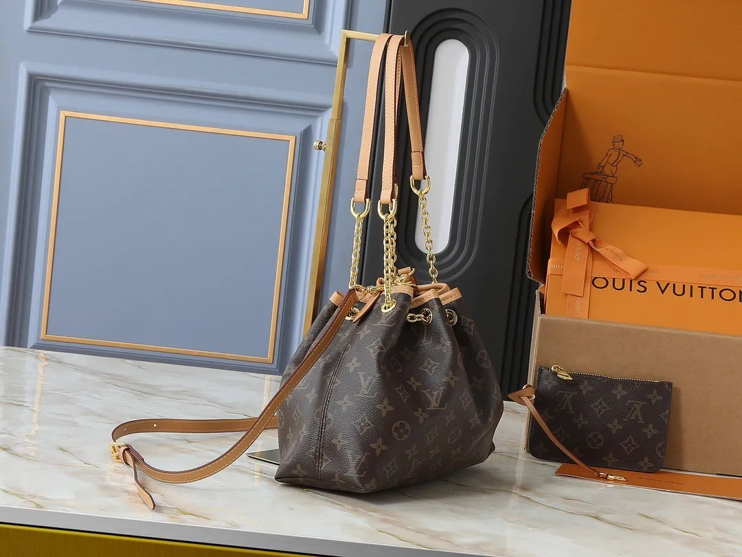 All Categories Official Website "Brand Women's Bags" Women's Bags 💙 LV 2025 New LV Crossbody Bag