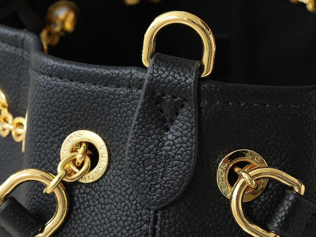 All Categories Official Website "Brand Women's Bags" Women's Bags 💙 LV 2025 New LV Crossbody Bag