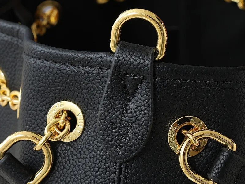 All Categories Official Website "Brand Women's Bags" Women's Bags 💙 LV 2025 New LV Crossbody Bag