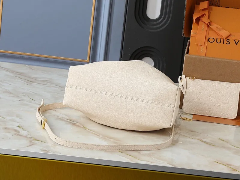All Categories Official Website "Brand Women's Bags" Women's Bags 💙 LV 2025 New LV Crossbody Bag