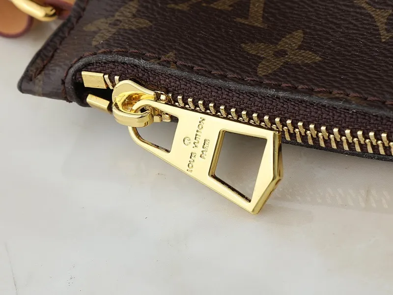 All Categories Official Website "Brand Women's Bags" Women's Bags 💙 LV 2025 New LV Crossbody Bag